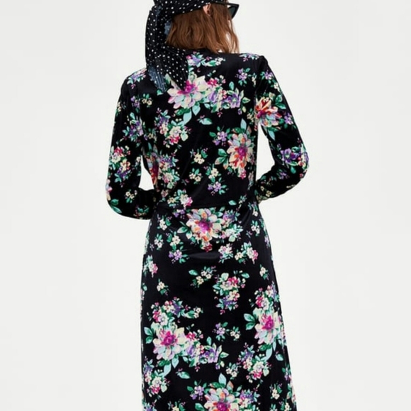 New! Zara Floral Dress With Flowers Zara Dress - Picture 3 of 7